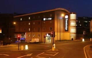 Travelodge Newcastle Central Bagian luar foto