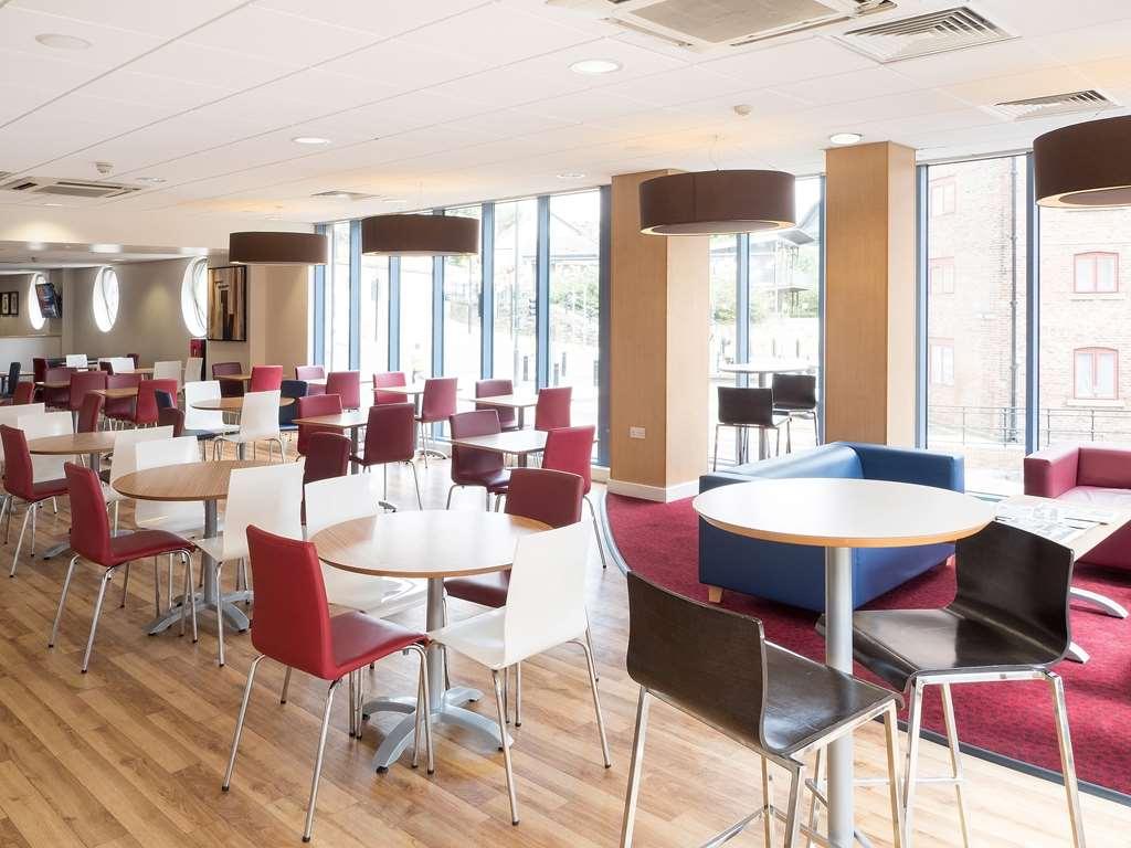 Travelodge Newcastle Central Restoran foto