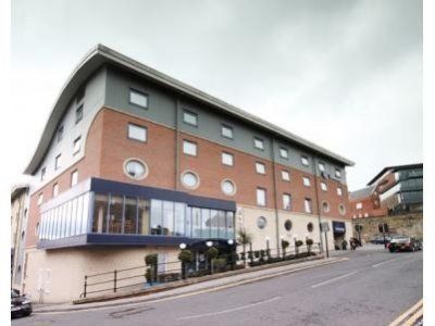 Travelodge Newcastle Central Bagian luar foto